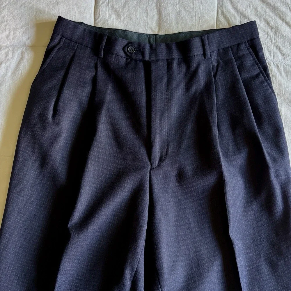 Vtg Pavone Italy Super 100 Suit Men's 44L 33x31 Pleated Navy Blue Pinstripe Boss